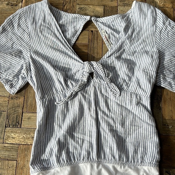 Abercrombie & Fitch Striped Linen Bodysuit - Picture 4 of 8